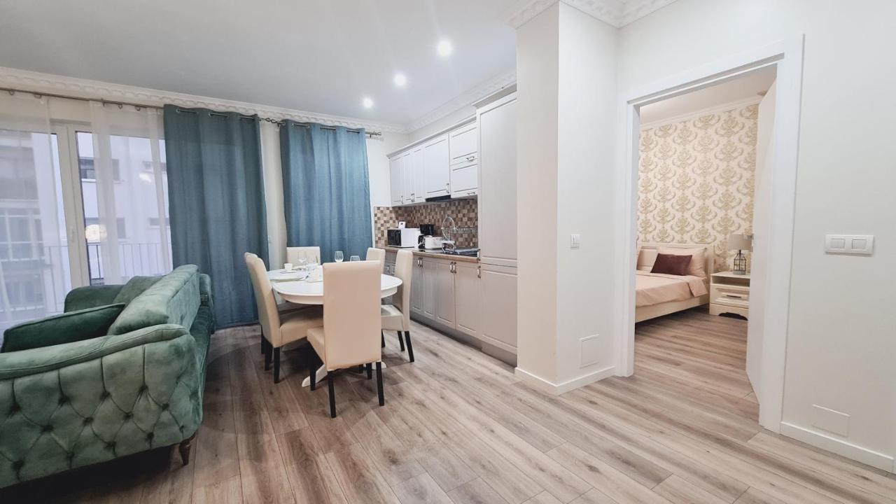 5* Luxury Near Avram Iancu Sq New. Private Parking Apartment Cluj-Napoca Exterior photo